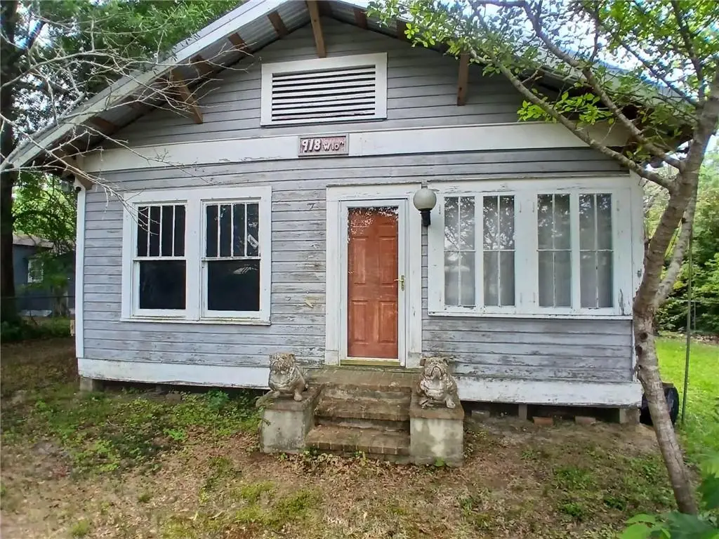 918 W 10th Street, Bogalusa, LA 70427 - #1
