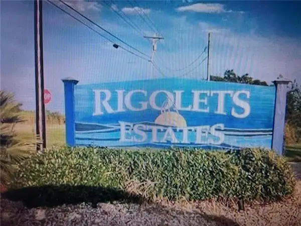 111 Bluegill Drive, Slidell, LA 70461