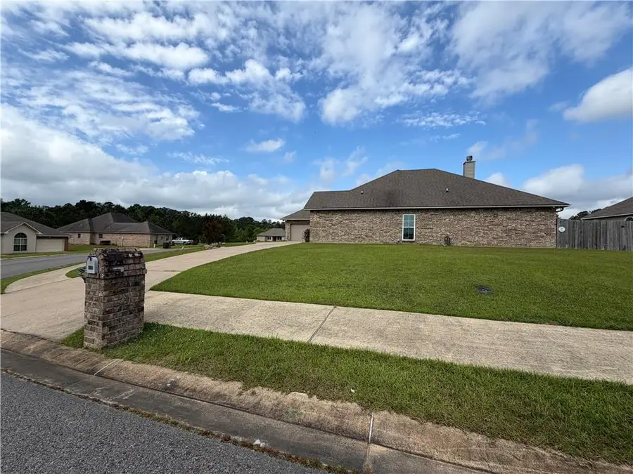 480 Ocho Rios Drive, Pineville, LA 71360 - #3