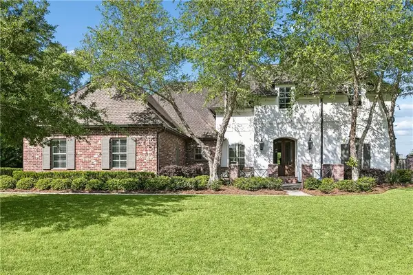 597 Pelican Crest, Belle Chasse, LA 70037