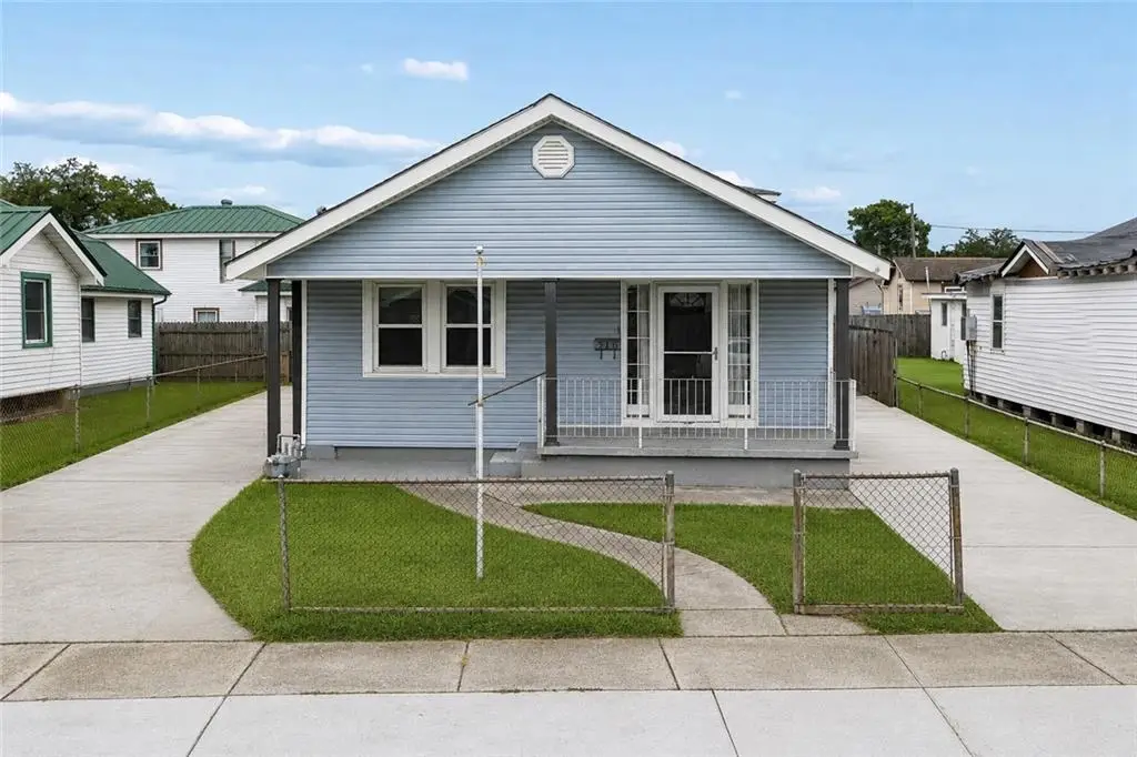 716 Avenue D, Westwego, LA 70094 - #1