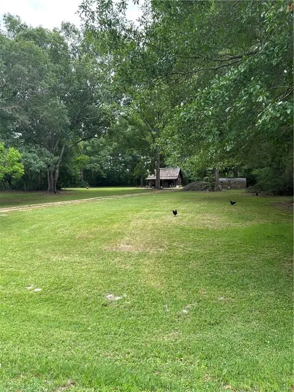 3086 S Vernon Drive, Zachary, LA 70791