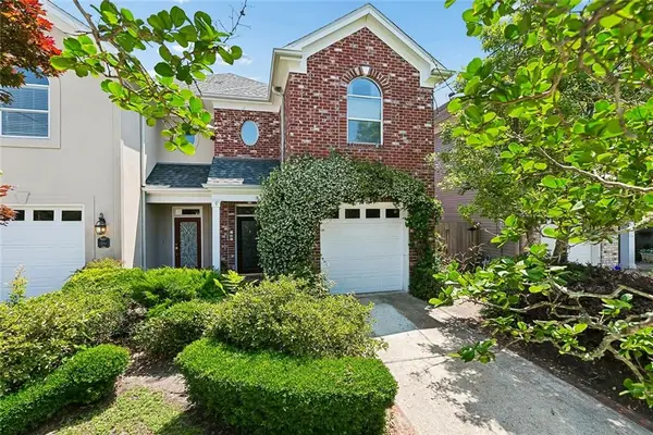 182 Metairie Court, Metairie, LA 70001