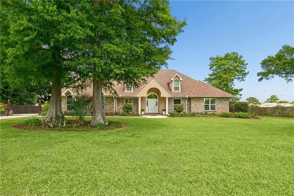 106 Royal Cresent Drive, Belle Chasse, LA 70037 - #1