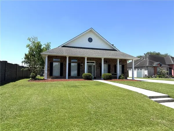 101 Edinburgh Court, Belle Chasse, LA 70037