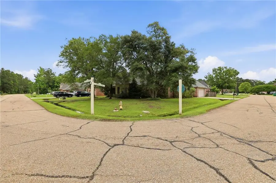 807 Sand Fox Run Street, Madisonville, LA 70447 - #3