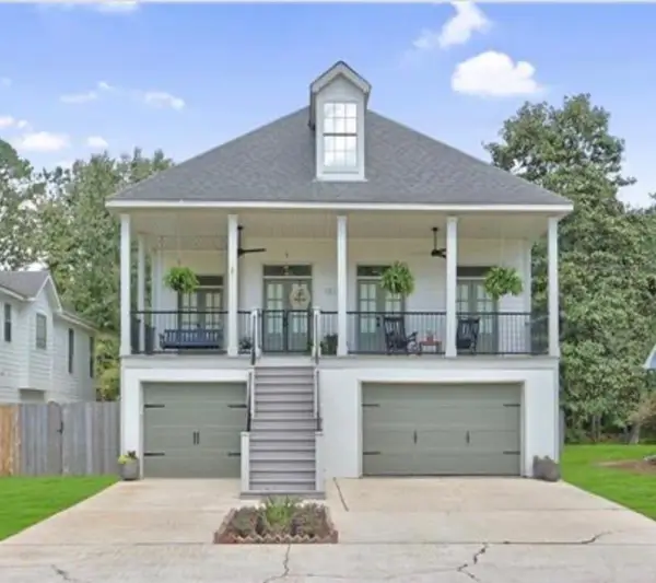 18123 Cusachs Drive, Covington, LA 70433