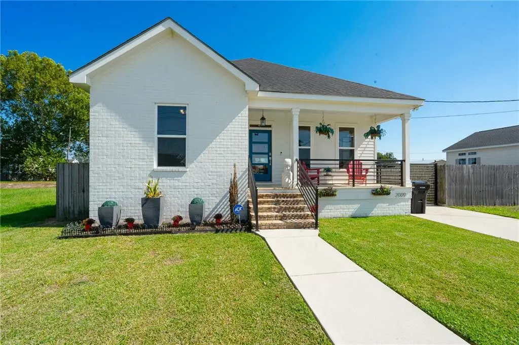 2009 Center Street, Arabi, LA 70032 - #1