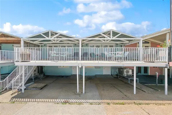7930 Breakwater Drive #52&53, New Orleans, LA 70124