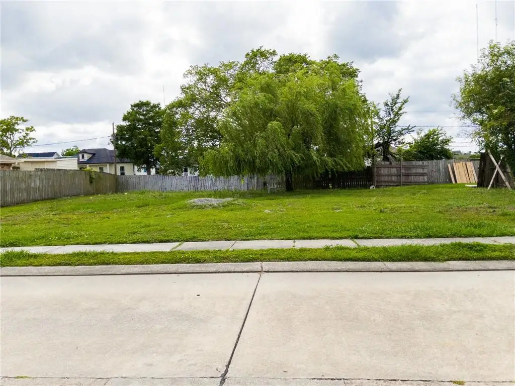 3620 Gallo Drive, Chalmette, LA 70043 - #1