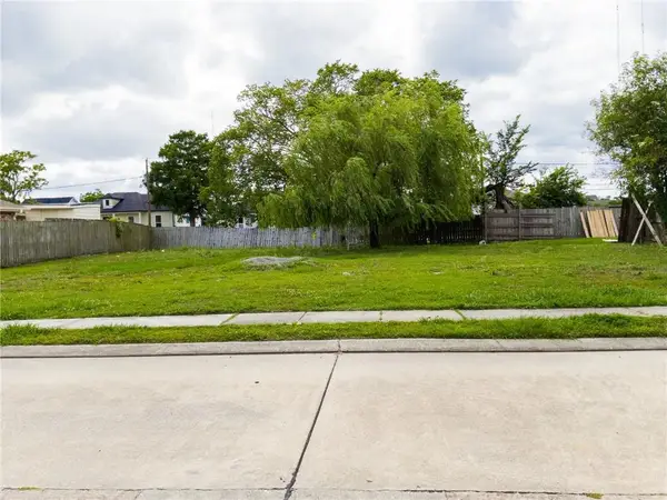 3620 Gallo Drive, Chalmette, LA 70043