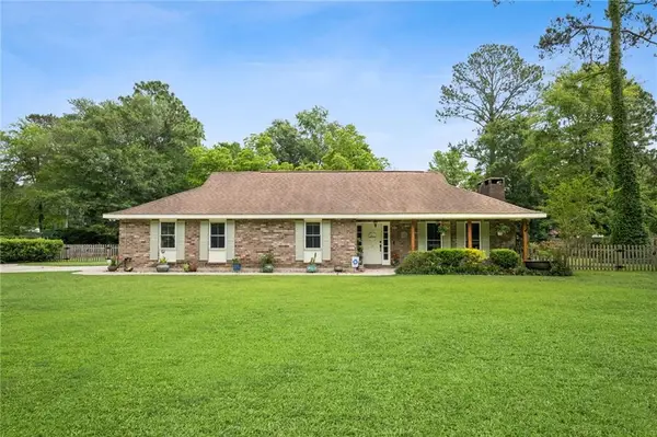 15 S Division Drive, Covington, LA 70433