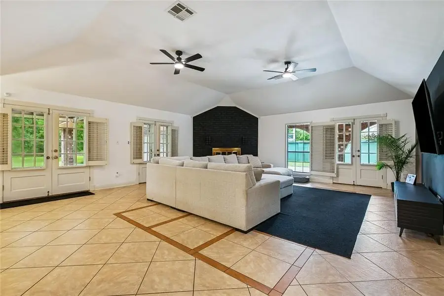 25 Manor Lane, Westwego, LA 70094 - #3