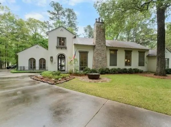 5879 Barrow Place, St Francisville, LA 70775
