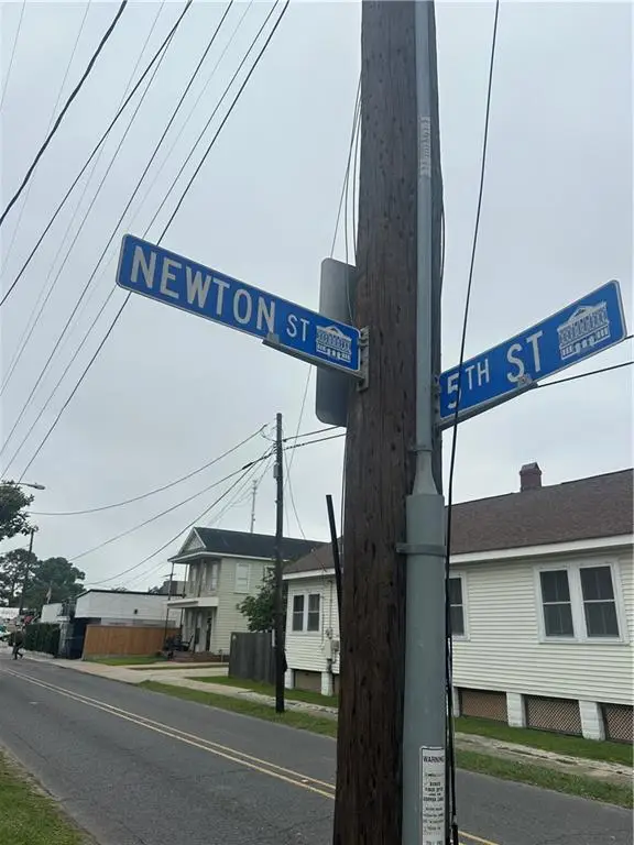433 Newton Street, Gretna, LA 70053