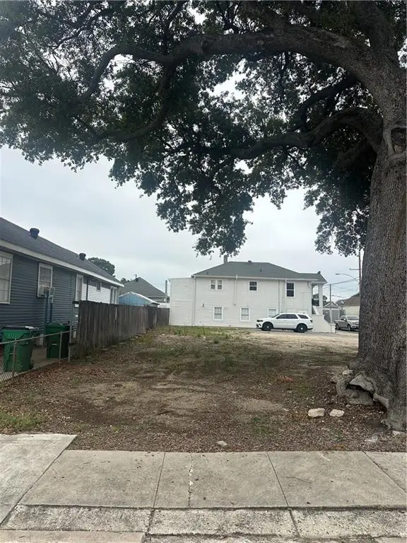 433 Newton Street, Gretna, LA 70053 - #2