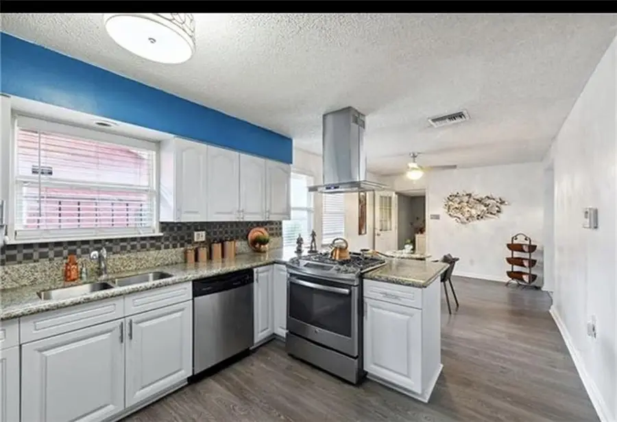 5400 Chatham Drive, New Orleans, LA 70122 - #3