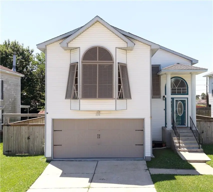 328 Southwood Drive, Gretna, LA 70056 - #1
