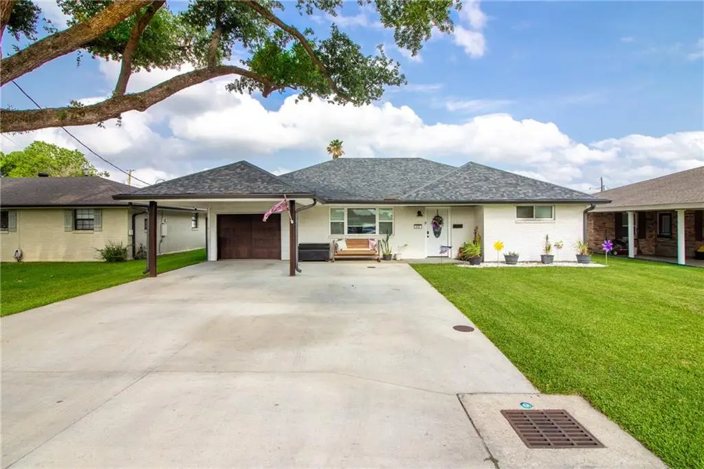 636 Pine Street, Norco, LA 70079 - #1