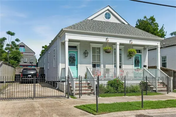 322 Arabella Street, New Orleans, LA 70115
