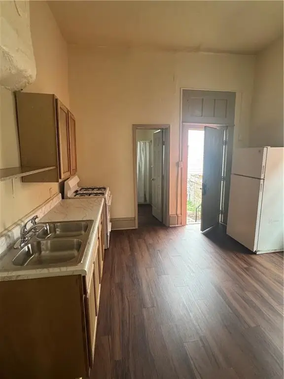 3305 07 Loyola Street, New Orleans, LA 70115 - #3