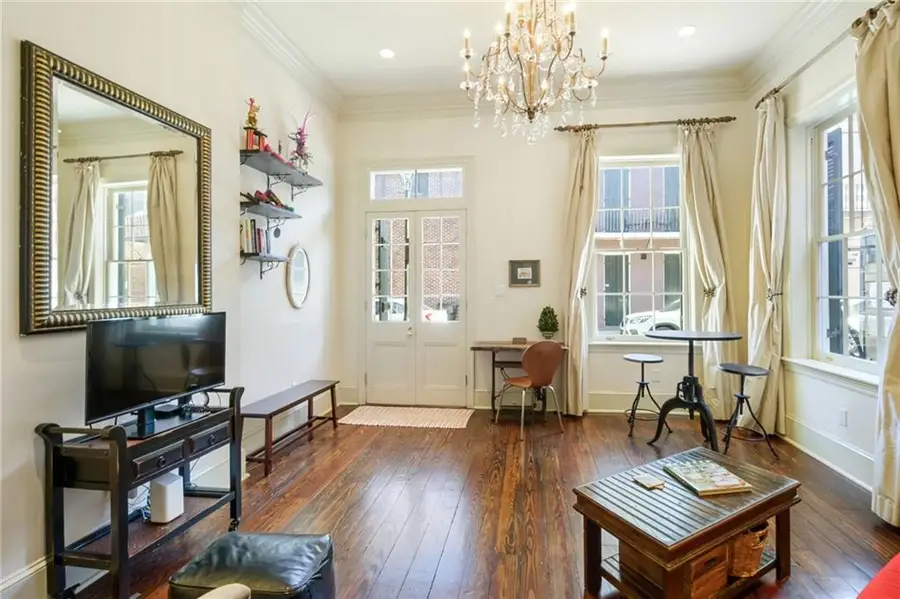 433 Burgundy Street #1, New Orleans, LA 70112 - #2