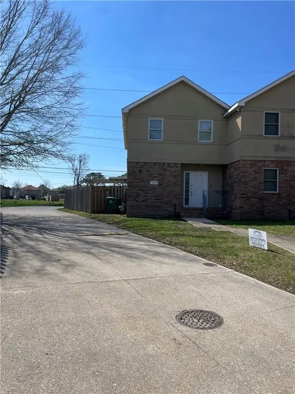 62 Brandon Drive #E, Destrehan, LA 70047