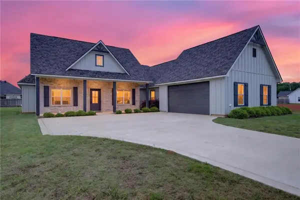 127 Sitka Loop, Bossier City, LA 71037