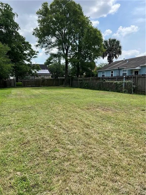 4647 Cartier Avenue, New Orleans, LA 70112