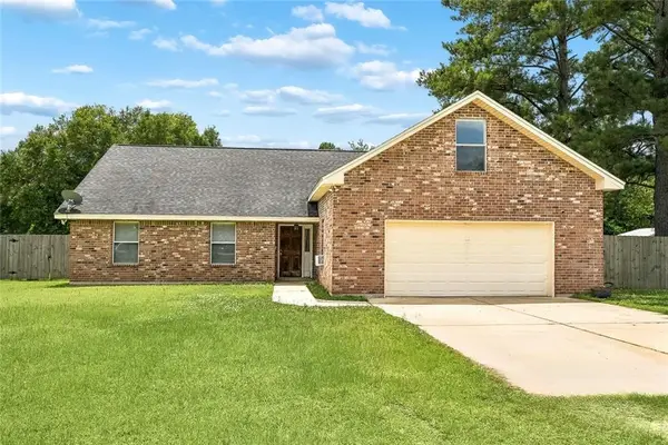 15236 Arleen Normand Drive, Covington, LA 70435