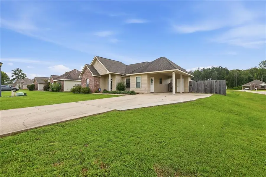 48310 Fox Hollow Boulevard, Hammond, LA 70401 - #2