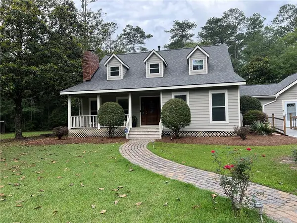 61125 Lynnwood Drive, Lacombe, LA 70445