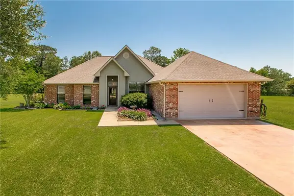 18338 Red Wolf Trail, Loranger, LA 70446