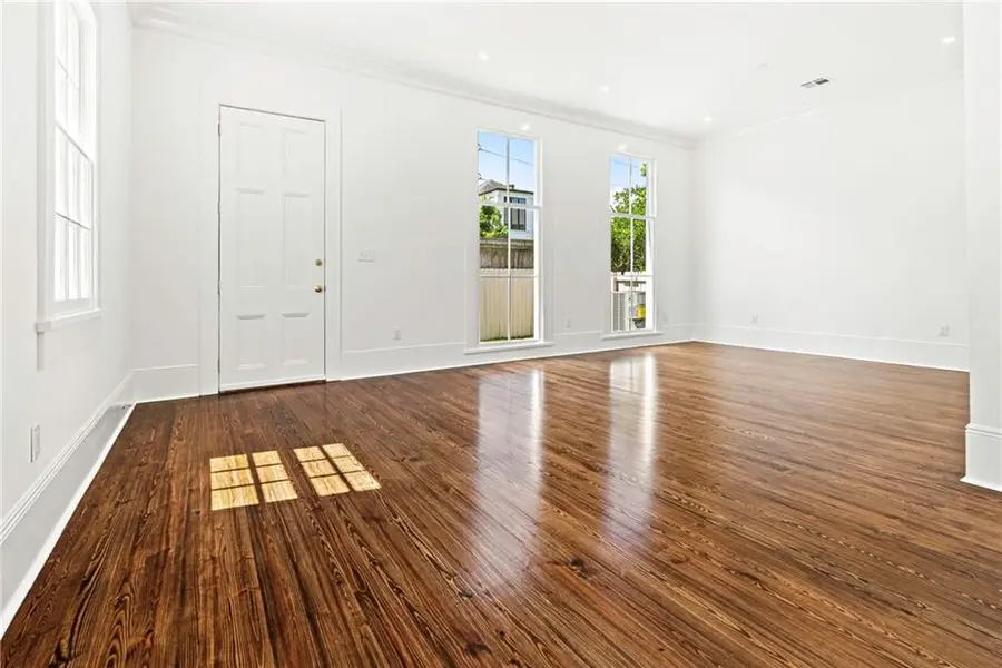5108 Laurel Street, New Orleans, LA 70115 - #2