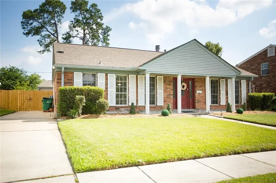 2145 Leslie Street, Gretna, LA 70056 - #2