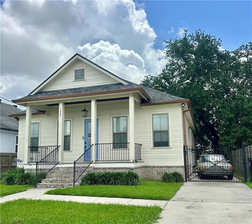 1807 Center Street, Arabi, LA 70032 - #2