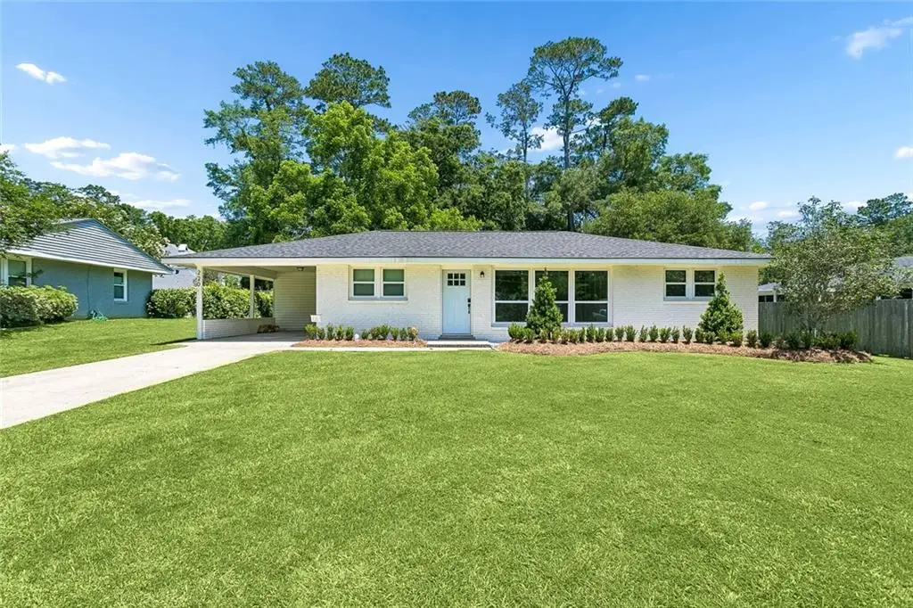 220 E 8th Avenue, Covington, LA 70433 - #1