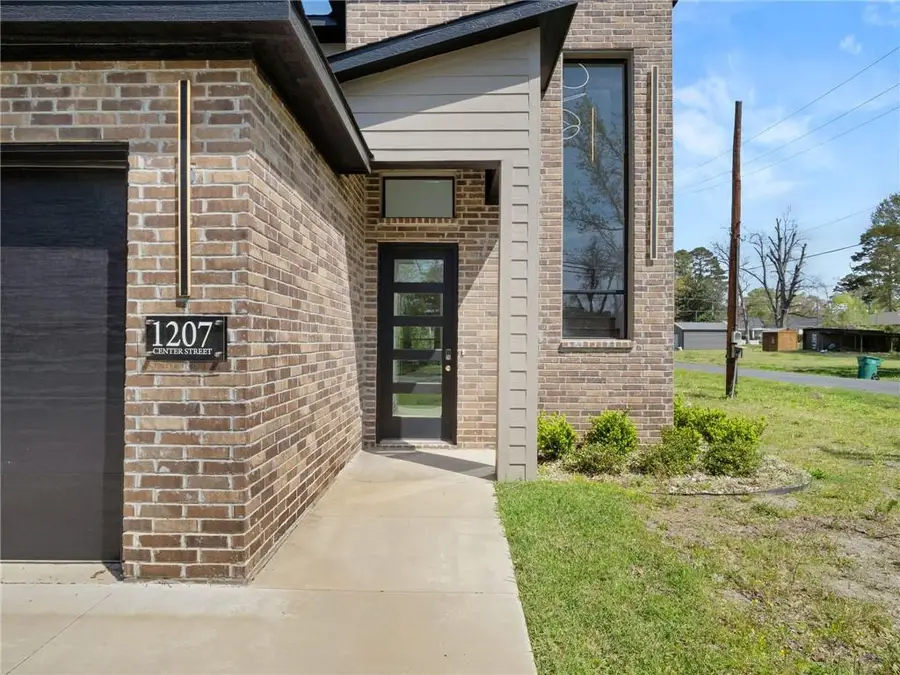 1207 Center Street, Winnfield, LA 71483 - #3