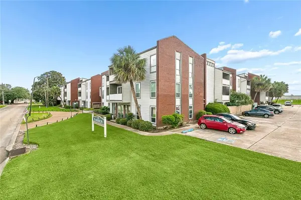 1161 Lake Avenue #222, Metairie, LA 70005