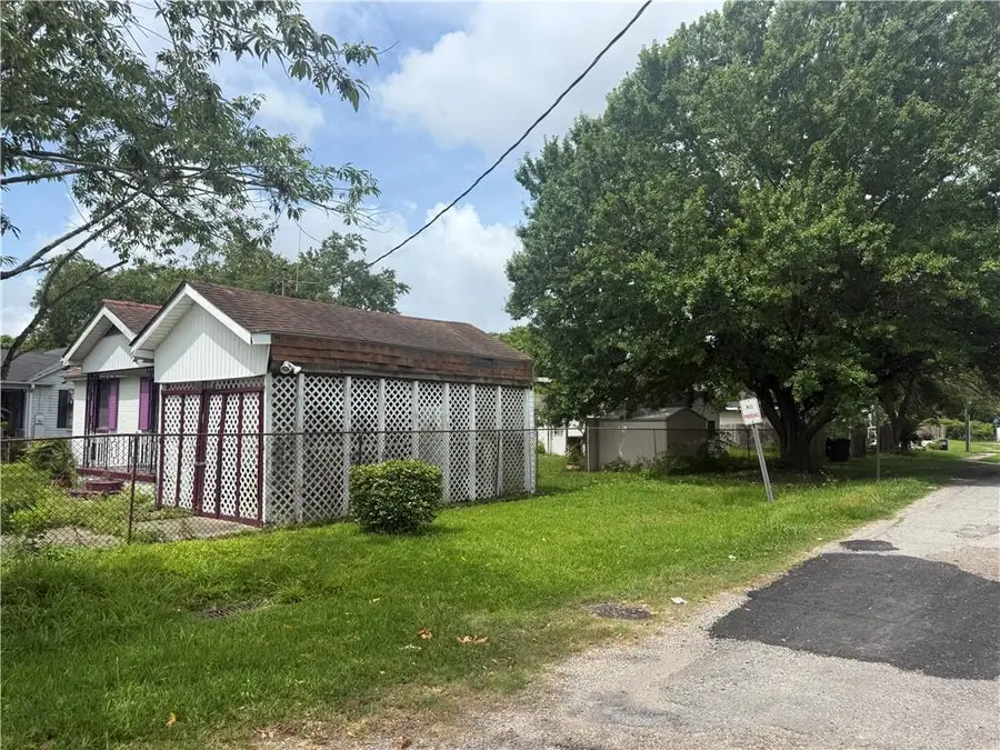 1401 Shirley Drive, New Orleans, LA 70114 - #3