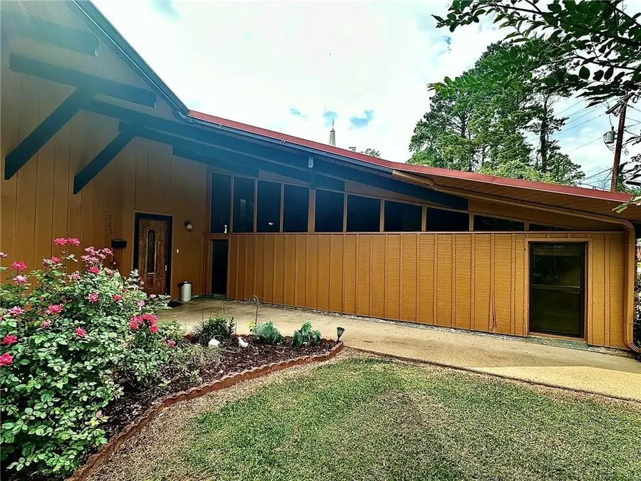 705 Third Street, Colfax, LA 71417 - #2