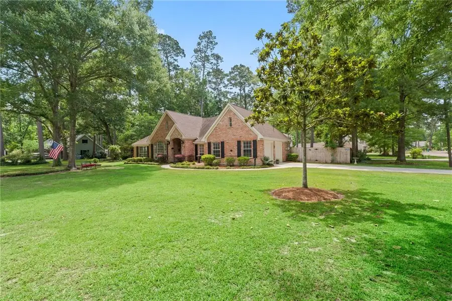 510 Garden Avenue, Mandeville, LA 70471 - #2