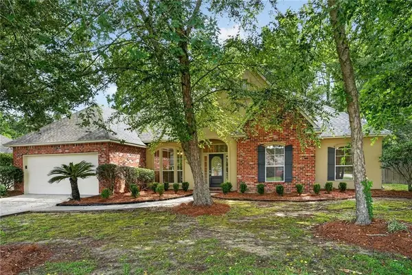 689 Goldflower Lane, Mandeville, LA 70448
