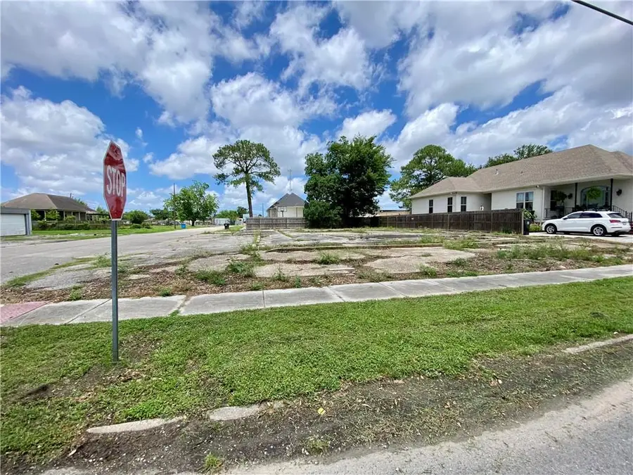 1900 Mehle Street, Arabi, LA 70032 - #2