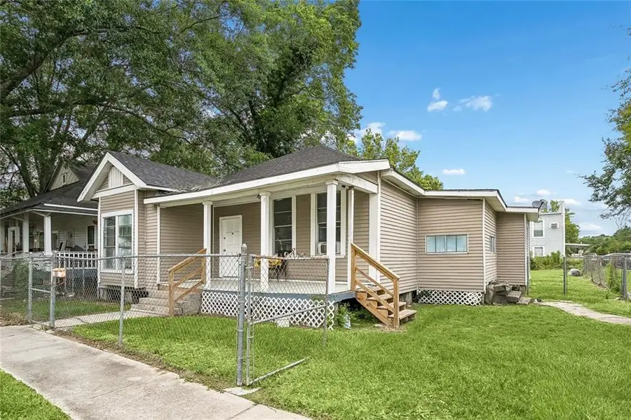 501 Superior Avenue, Bogalusa, LA 70427 - #2