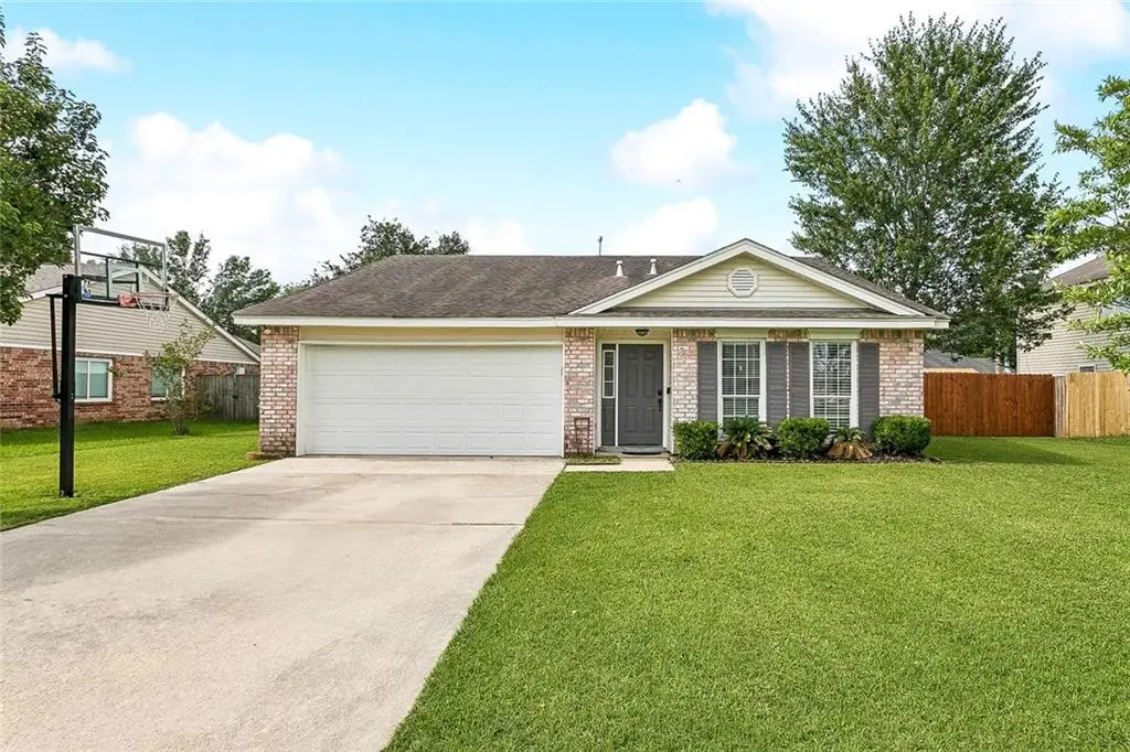 3001 Meadow Lake Drive E, Slidell, LA 70461 - #1