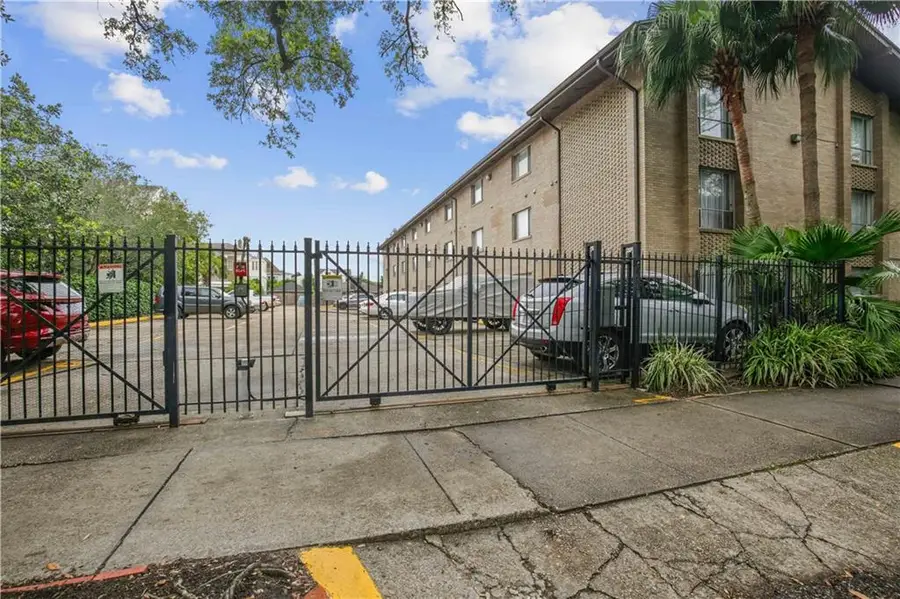 4007 St Charles Avenue #218, New Orleans, LA 70115 - #3