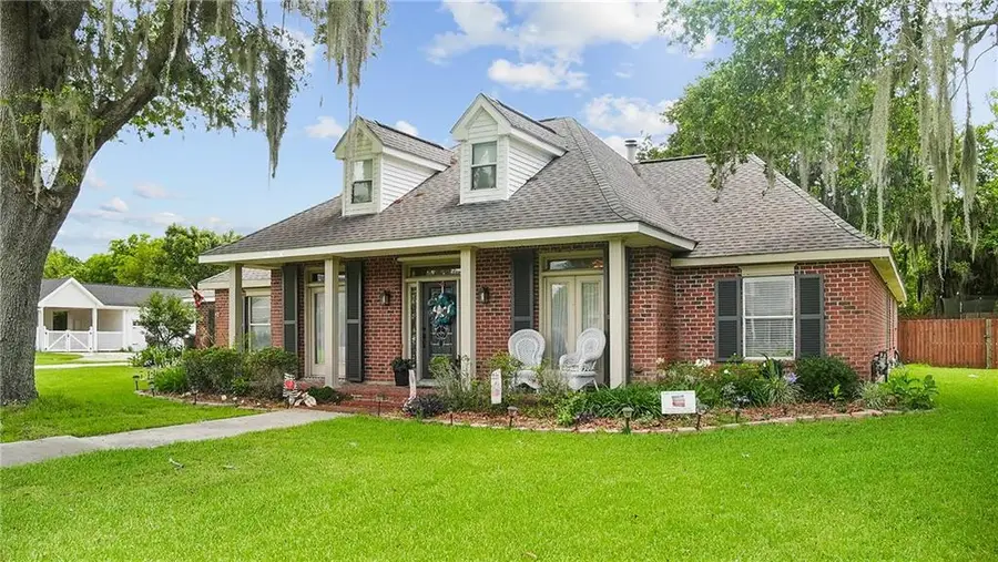 123 Sarah Drive, Belle Chasse, LA 70037 - #2