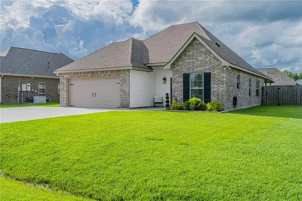 13083 E Coles Creek Loop, Hammond, LA 70403