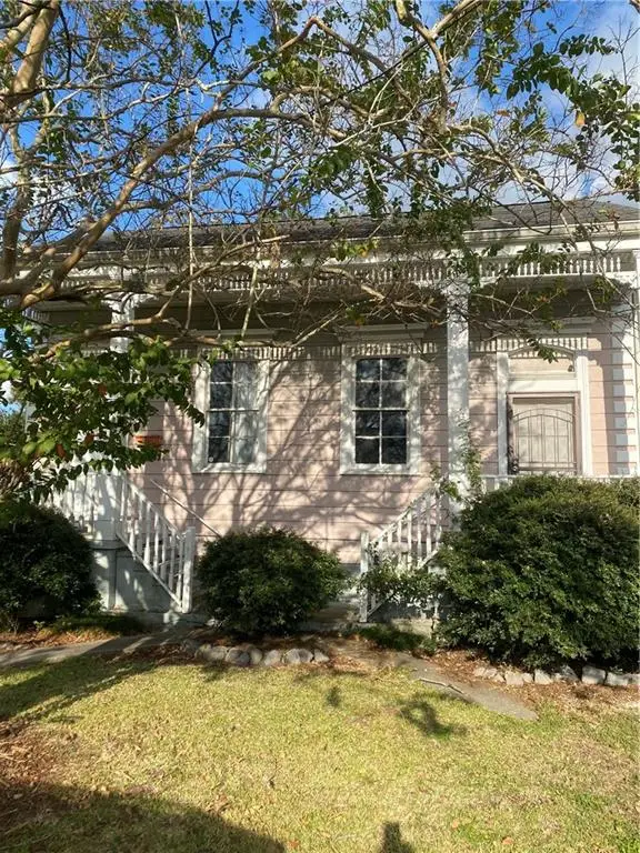 129 Ocean Avenue, Gretna, LA 70053 - #1